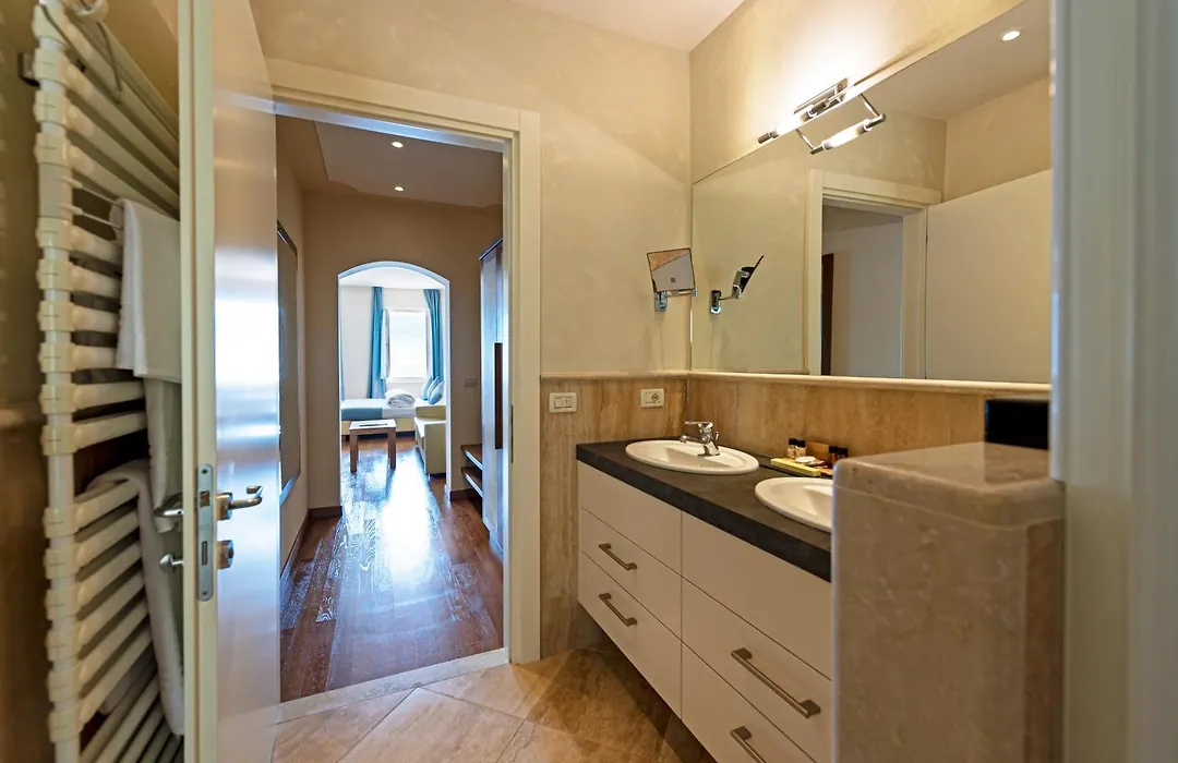 Hotel Baia D'Oro - Adults Only-1